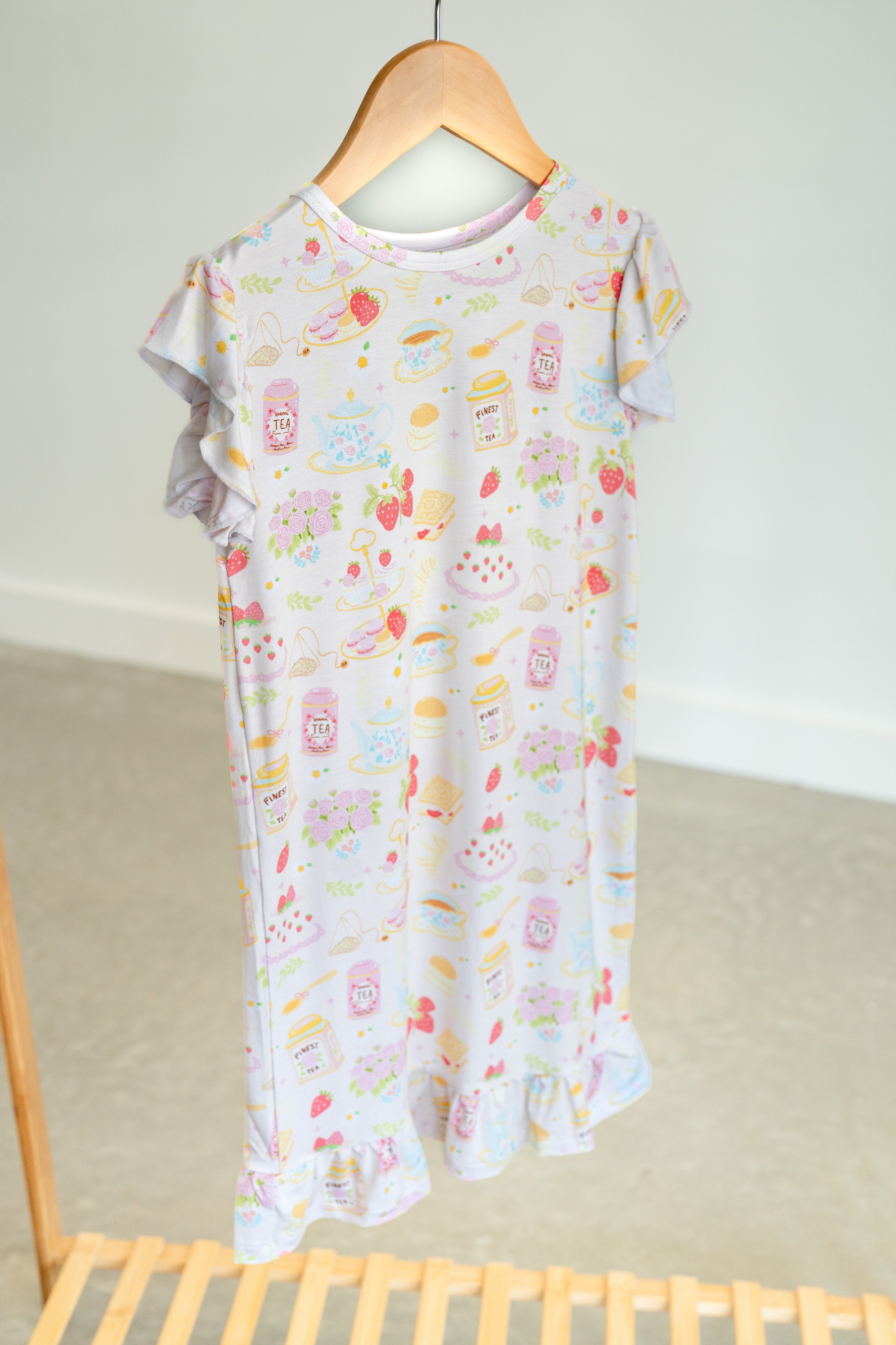 Afternoon Tea | Nightgown